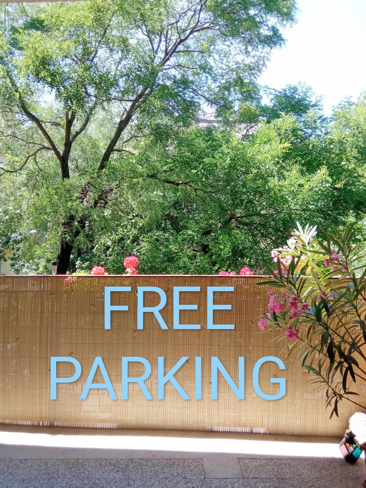 Free Parking, Balcony, Near To City Park 부다페스트 외부 사진